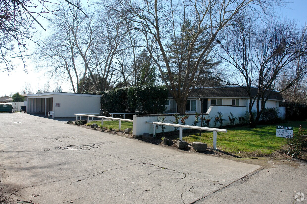 Building Photo - 164 Bellevue Ave