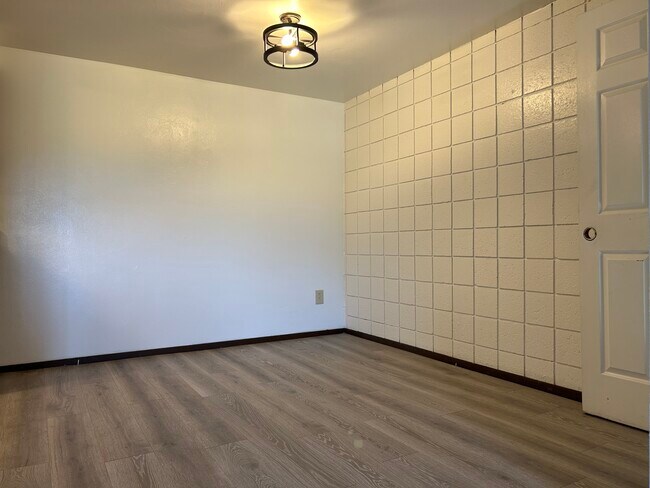 Foto del edificio - 79 Wallace Ln