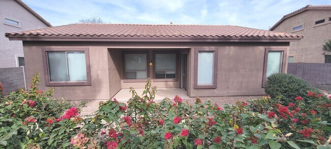 Building Photo - Chandler Home