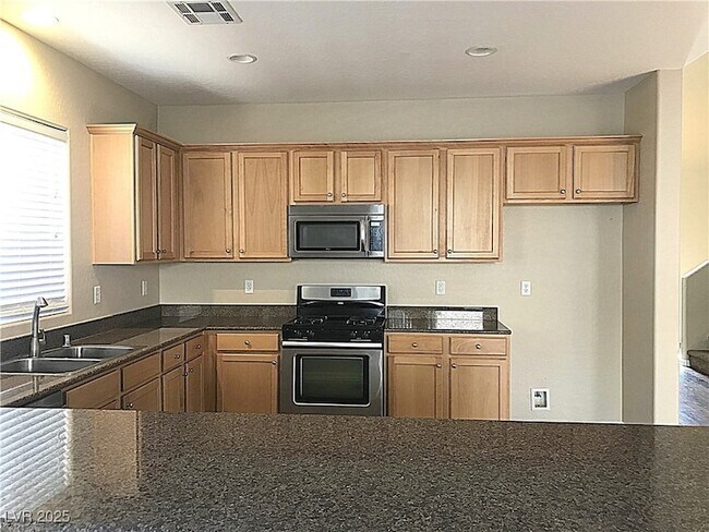 Building Photo - 183 Rolling Fields Ct