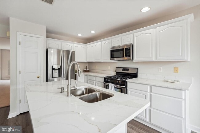 Building Photo - 11070 Doubleday Ln