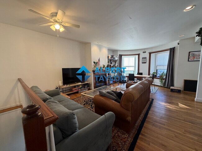 Foto del edificio - 486 Massachusetts Ave