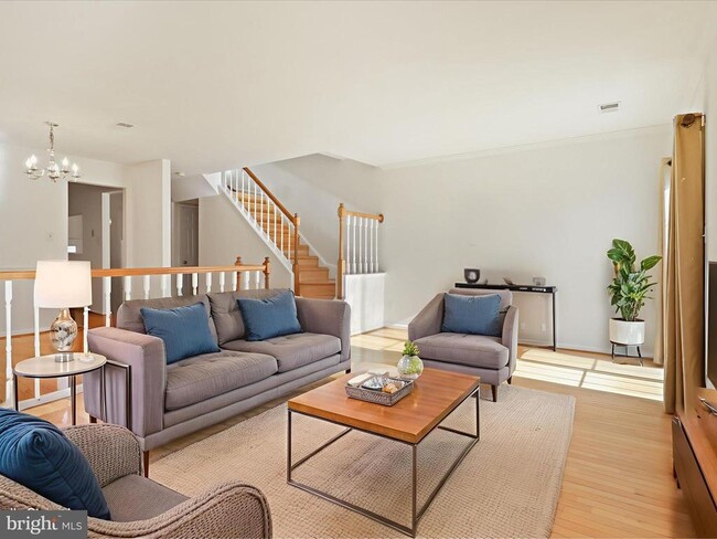 Foto del edificio - 6751 Cardinal Woods Ct