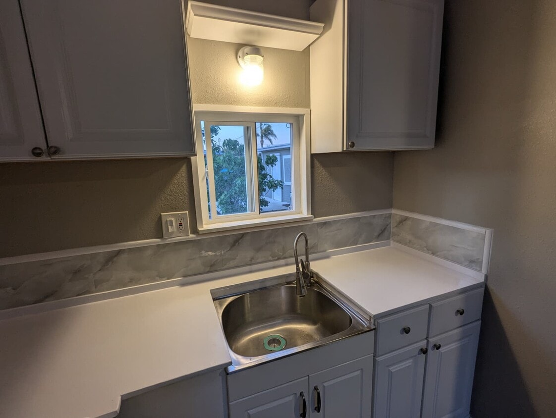 Foto principal - 1002 W Olive St