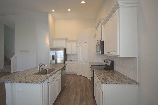 Building Photo - Lovely Home In Pooler