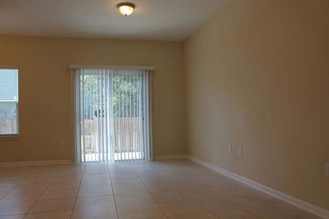 Foto del edificio - What A Deal! 2-bedroom 2.5 bath Townhome i...