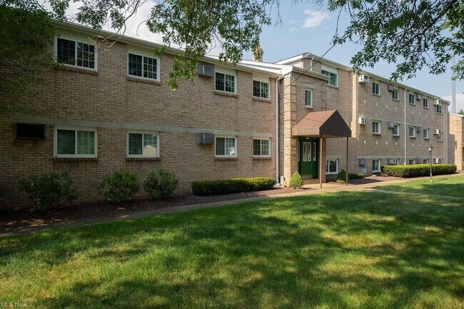 Foto del edificio - 6605 Katahdin Dr