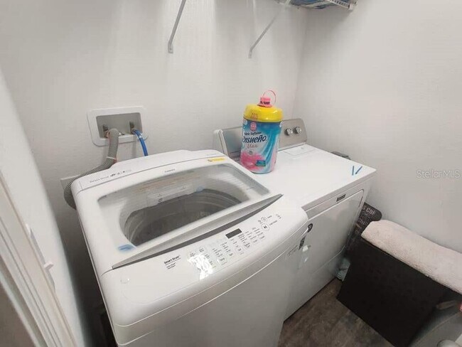 Foto del edificio - 487 Eaglecrest Dr