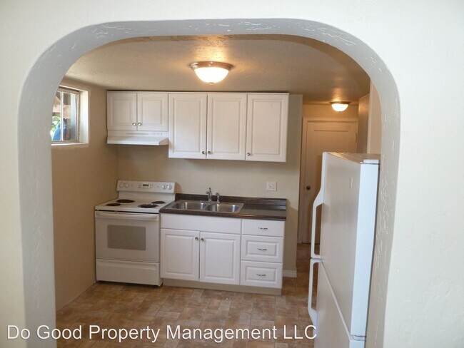Building Photo - 811 N 13th St