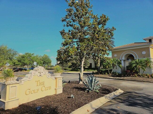 Building Photo - Seasonal Short-Term 2 Bedroom 2 Bathroom S...