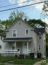 Building Photo - 1214 Bellows St