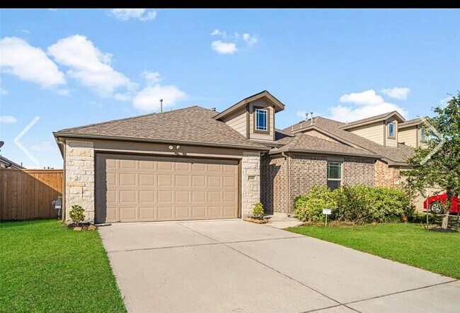 Building Photo - 15419 Royce Holly Dr