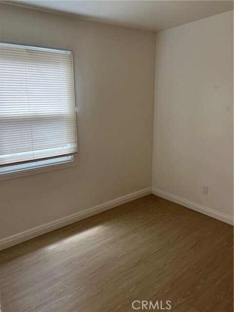 Foto del edificio - 8804 Beach St