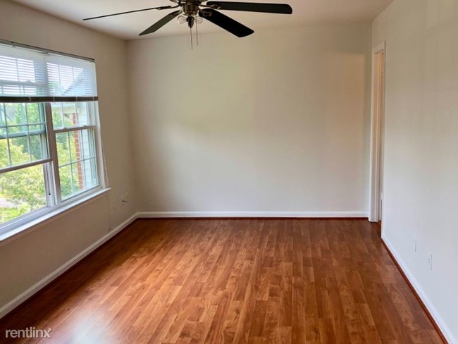 Building Photo - 3 br, 4 bath Townhome - 13840 Rampant Lion Ct