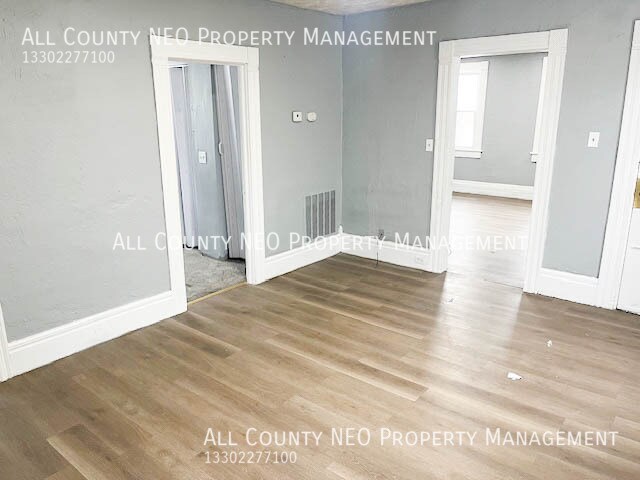 Foto del edificio - 3400 E 52nd St