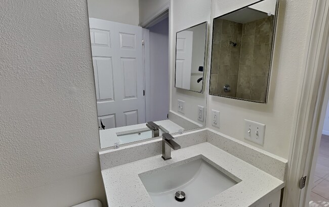 Foto del edificio - 374 Willow Song Ct