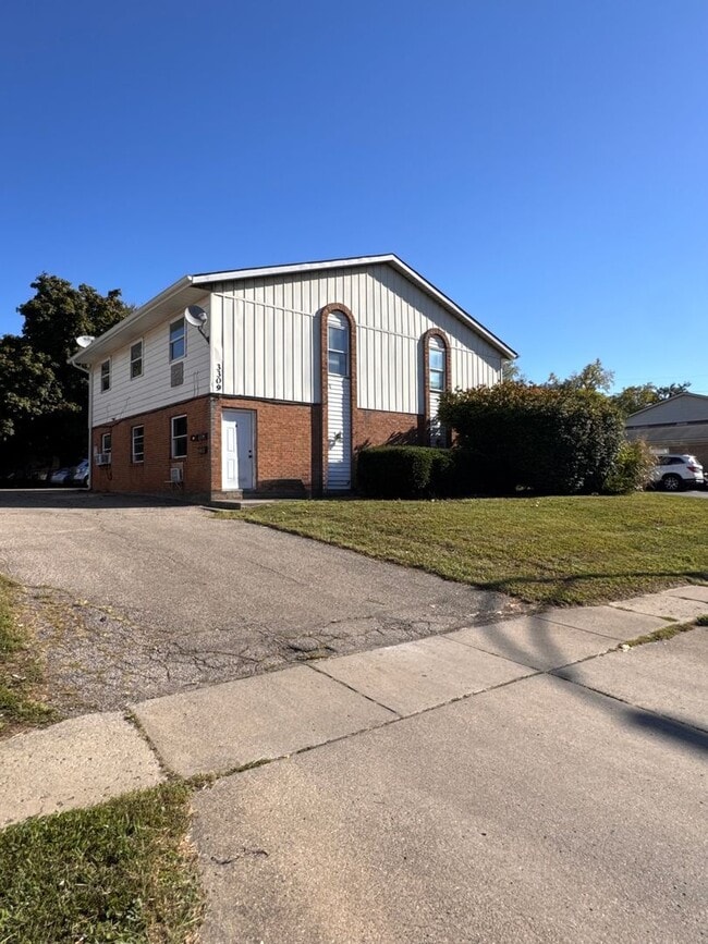 Building Photo - 3309 Roosevelt Blvd