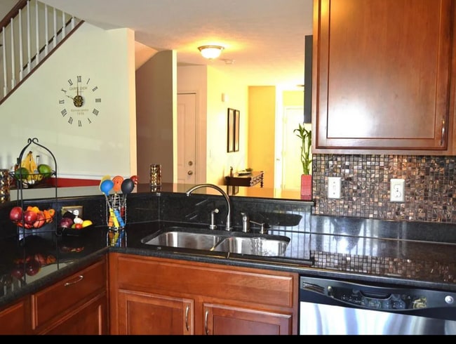 Building Photo - 6478 Ash Rock Cir