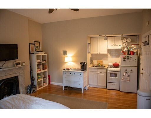 Foto del edificio - 118 Charles St