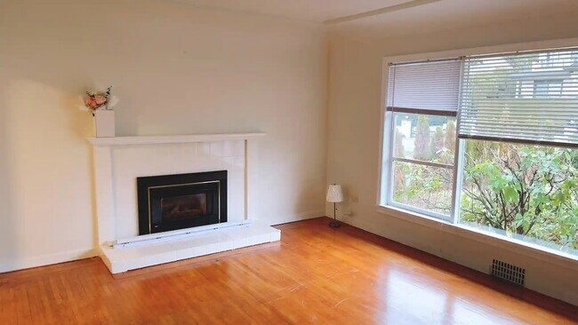 Photo du bâtiment - 2308 Jefferson Ave