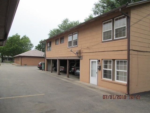 Building Photo - 1506-1510 N Waco Ave