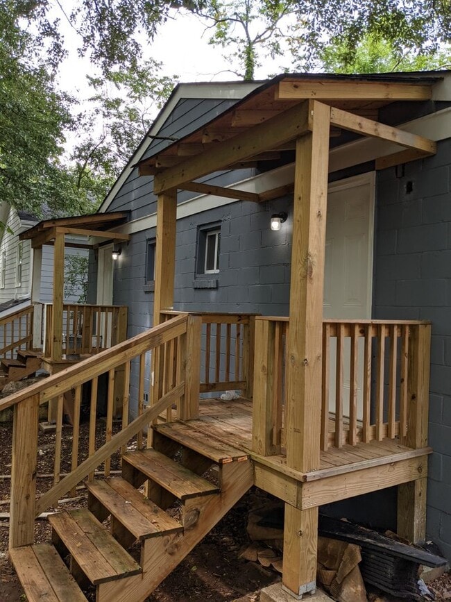 Photo - 950 Ira St SW Apartment