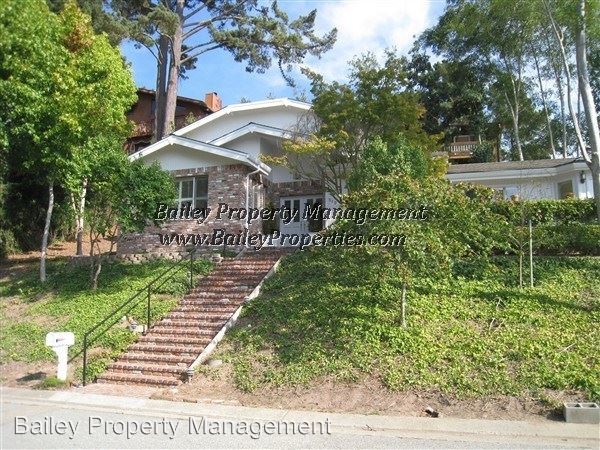 Building Photo - 510 La Honda Dr