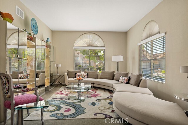 Foto del edificio - 1521 Fairway Oaks Ave