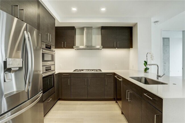 Foto del edificio - 301 West Ave