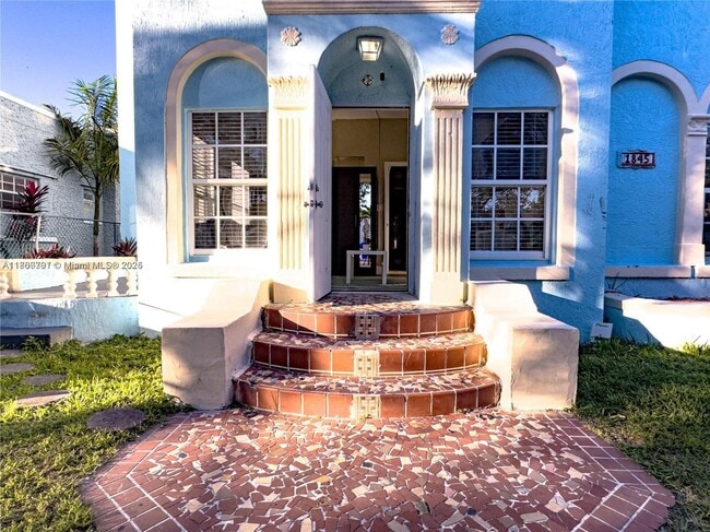 Building Photo - 1845 SW 11th St