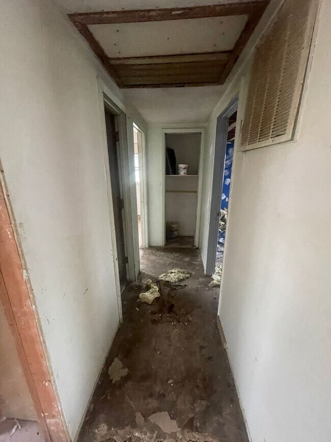 Foto del edificio - WELLSVILLE - 3 BR split level with Attache...