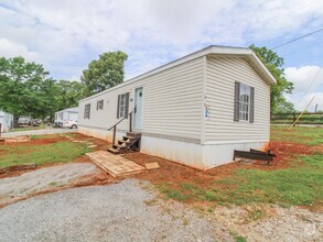 Building Photo - 16 Cameron Cir