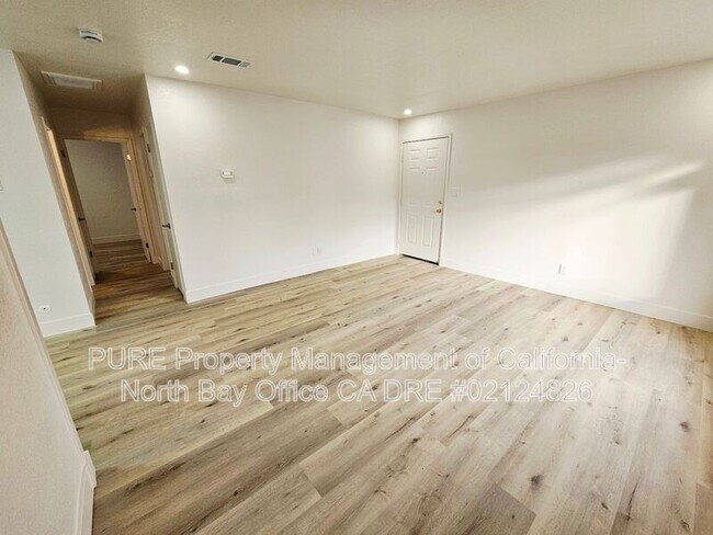 Foto del edificio - 308 Cooper Ln