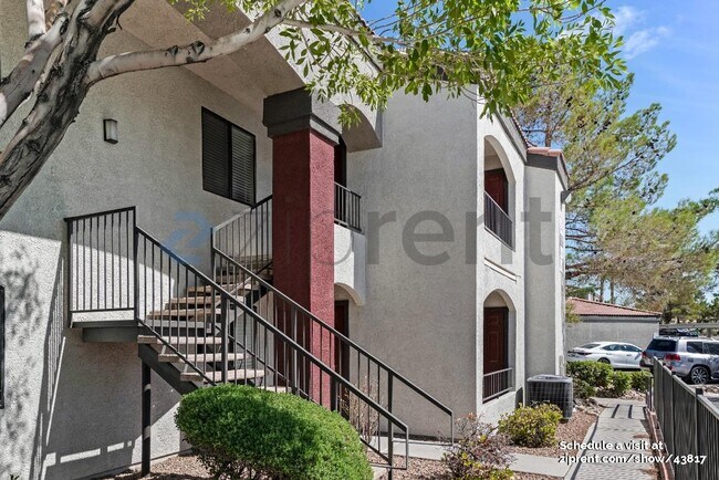 Foto del edificio - 950 Seven Hills Dr