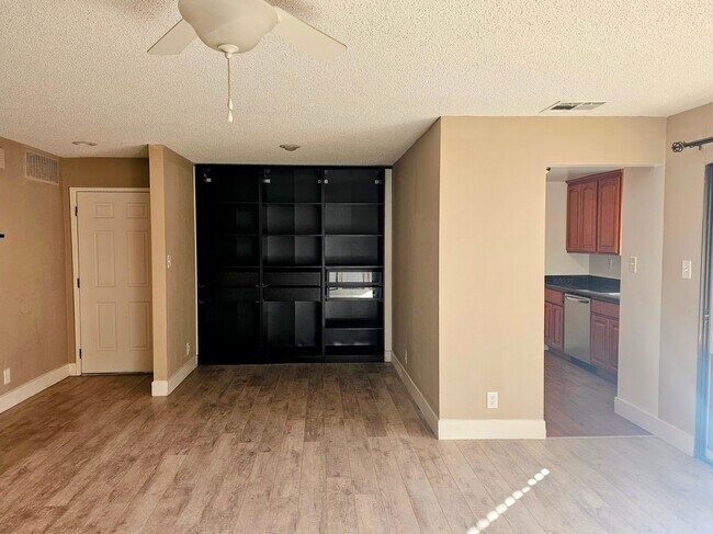 Foto del edificio - 2405 Sunny Ln