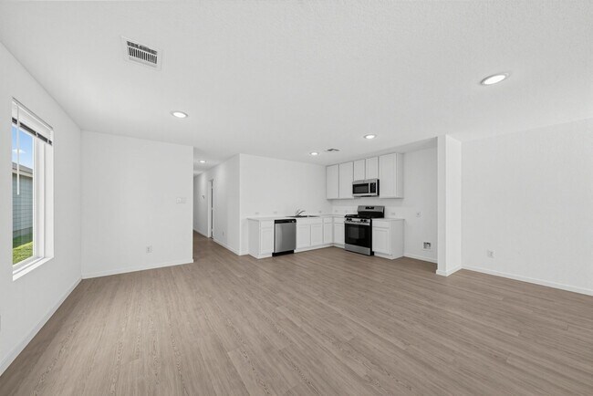 Foto del edificio - 10861 Minita Crk