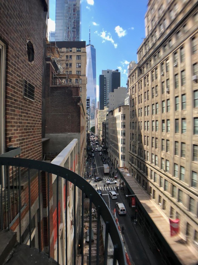 Foto del edificio - 33 Gold Street