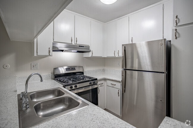 Interior Photo - The Arbors Santa Ana