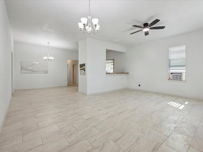 Foto del edificio - 2290 Orange Ave