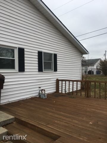 Foto del edificio - 2 br, 1 bath Duplex - 1312 Dale Dr