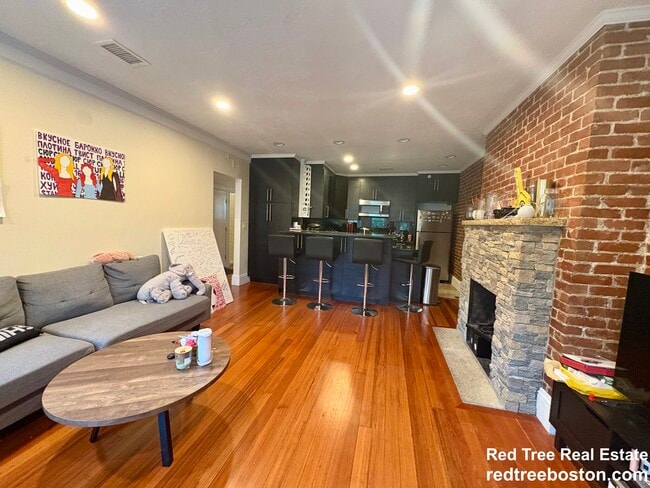 Photo - 1616 Beacon St Apartment