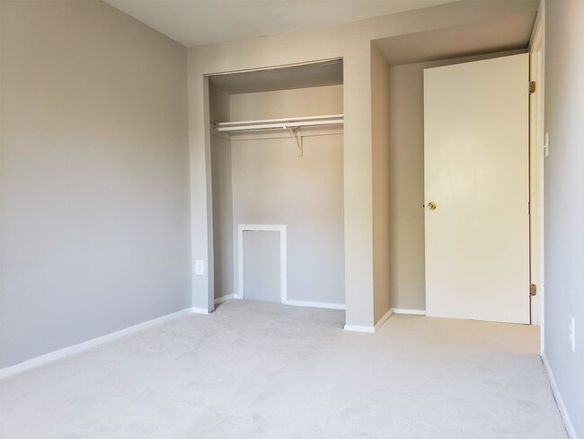 Foto del edificio - 9349 Reader Ln