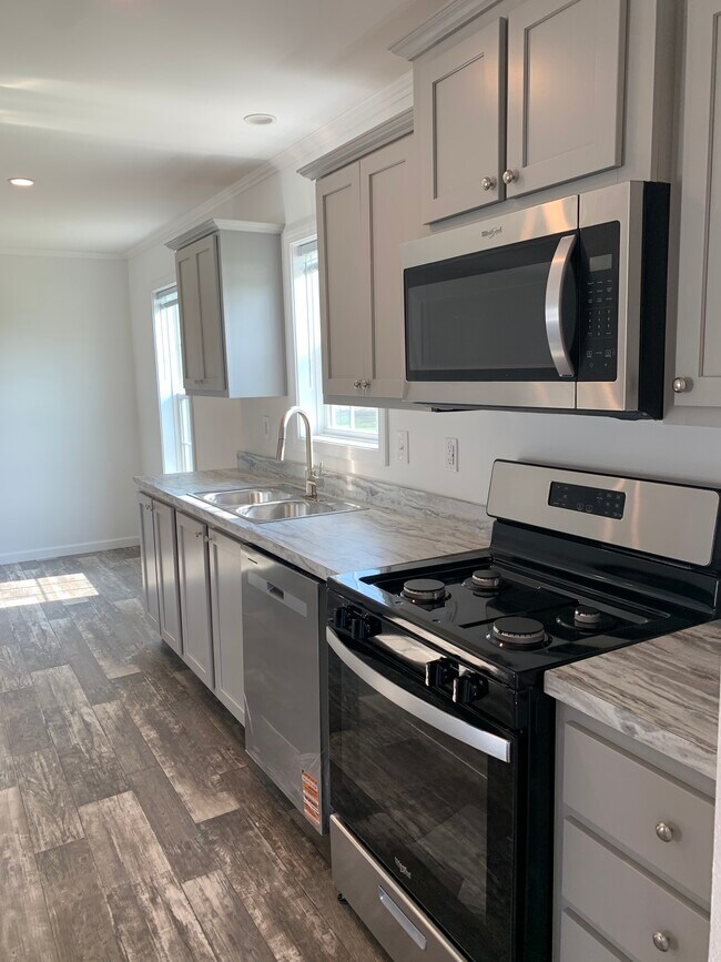 Foto del edificio - 306 E 37th Pl