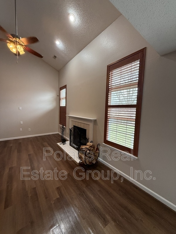 Building Photo - 15280 Follow Dr