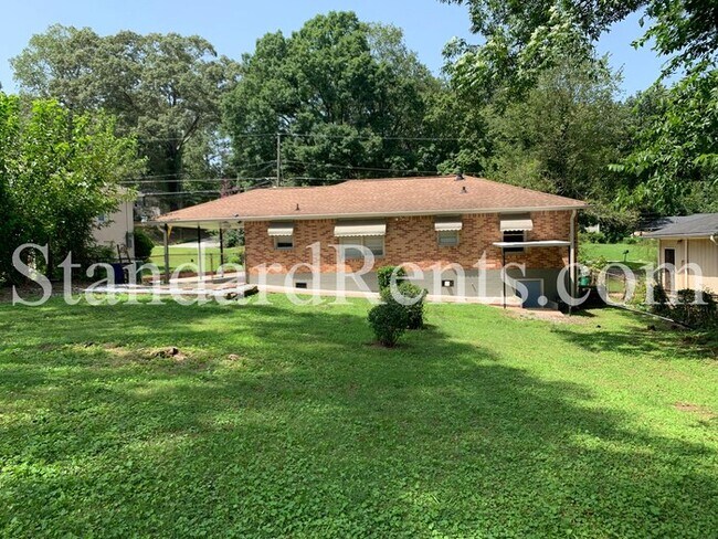Building Photo - Ranch in Decatur