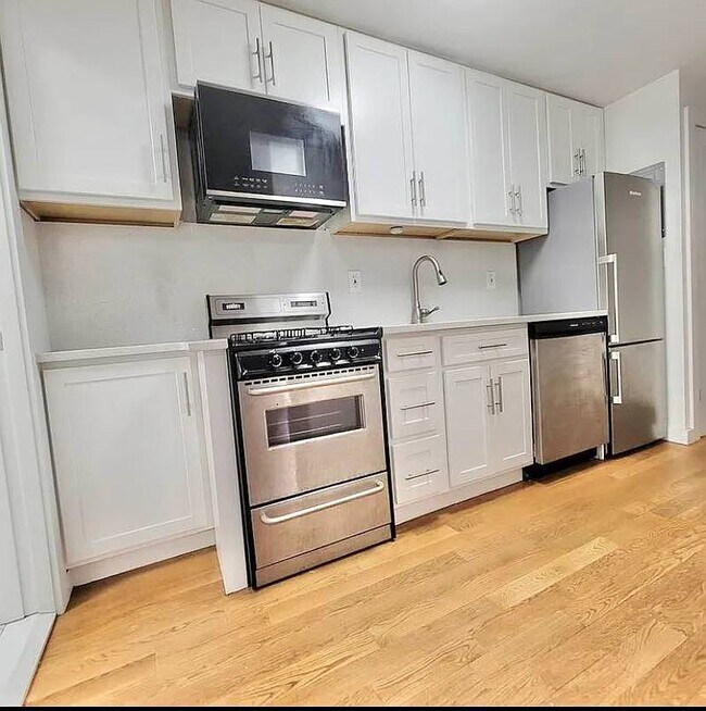 Foto del edificio - 1802 77th St