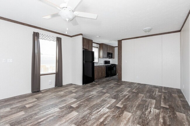 Building Photo - 289 Hickory Ln