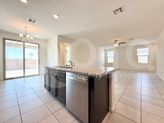 Foto del edificio - 747 W Nova Pl