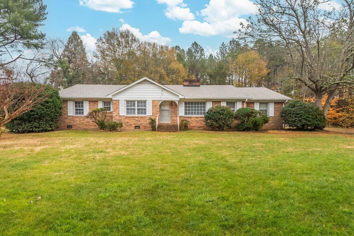 Primary Photo - Charming & Convenient Brick Ranch
