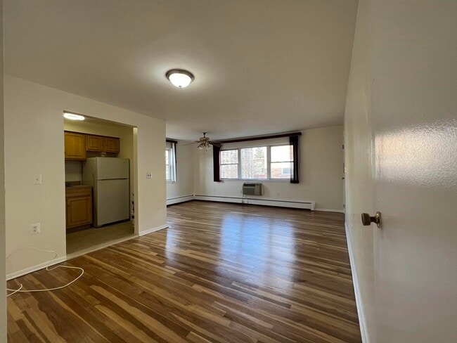 Foto del edificio - 5800 Broadway